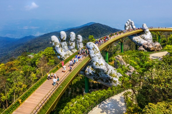 中越・佛手天空步道